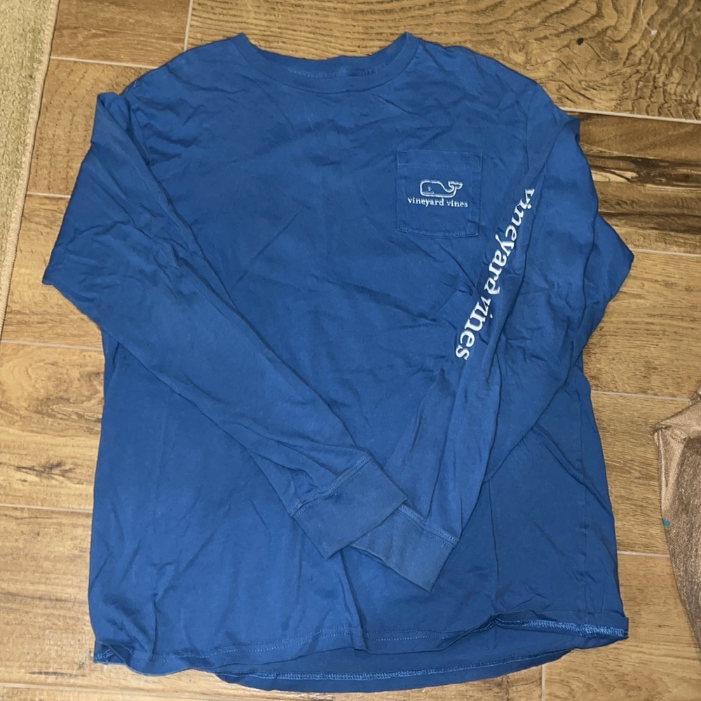 Vineyard, vines, long sleeve